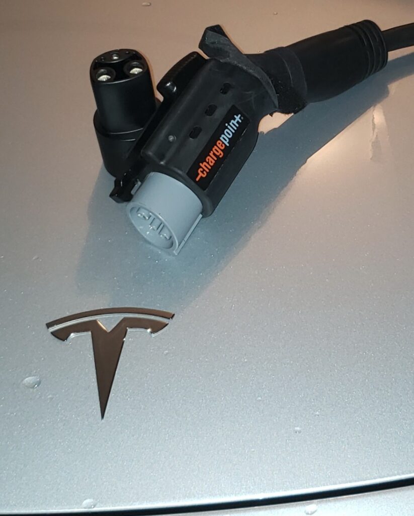 JINMIN ALSO HAS A TESLA AND CHARGES IT WITH A CHARGEPOINT LEVEL 2 STATION + ADAPTER